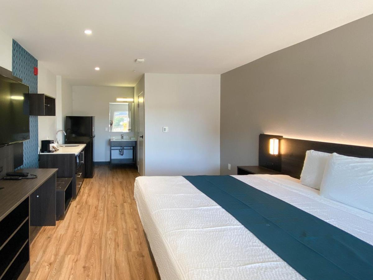 Studio 6 Suites Stockton, Ca Waterfront Екстер'єр фото