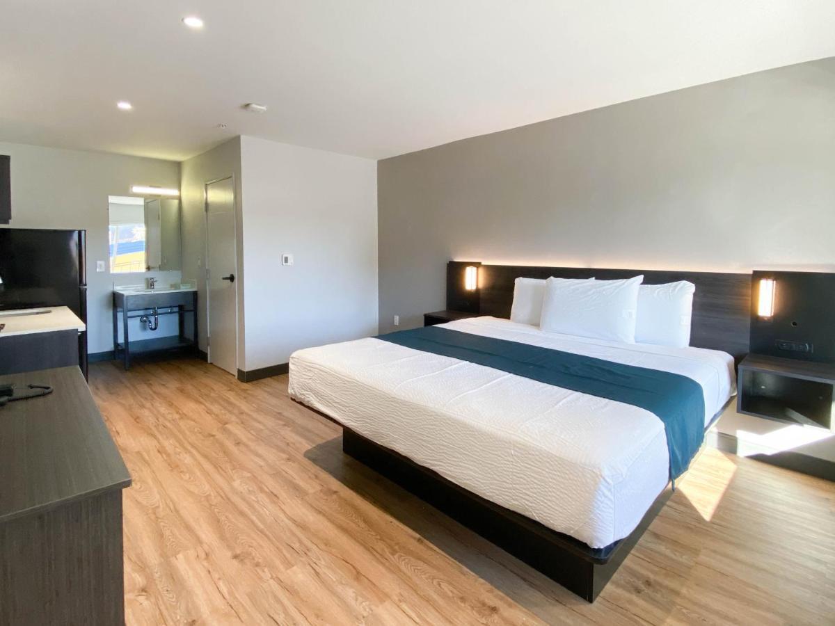 Studio 6 Suites Stockton, Ca Waterfront Екстер'єр фото
