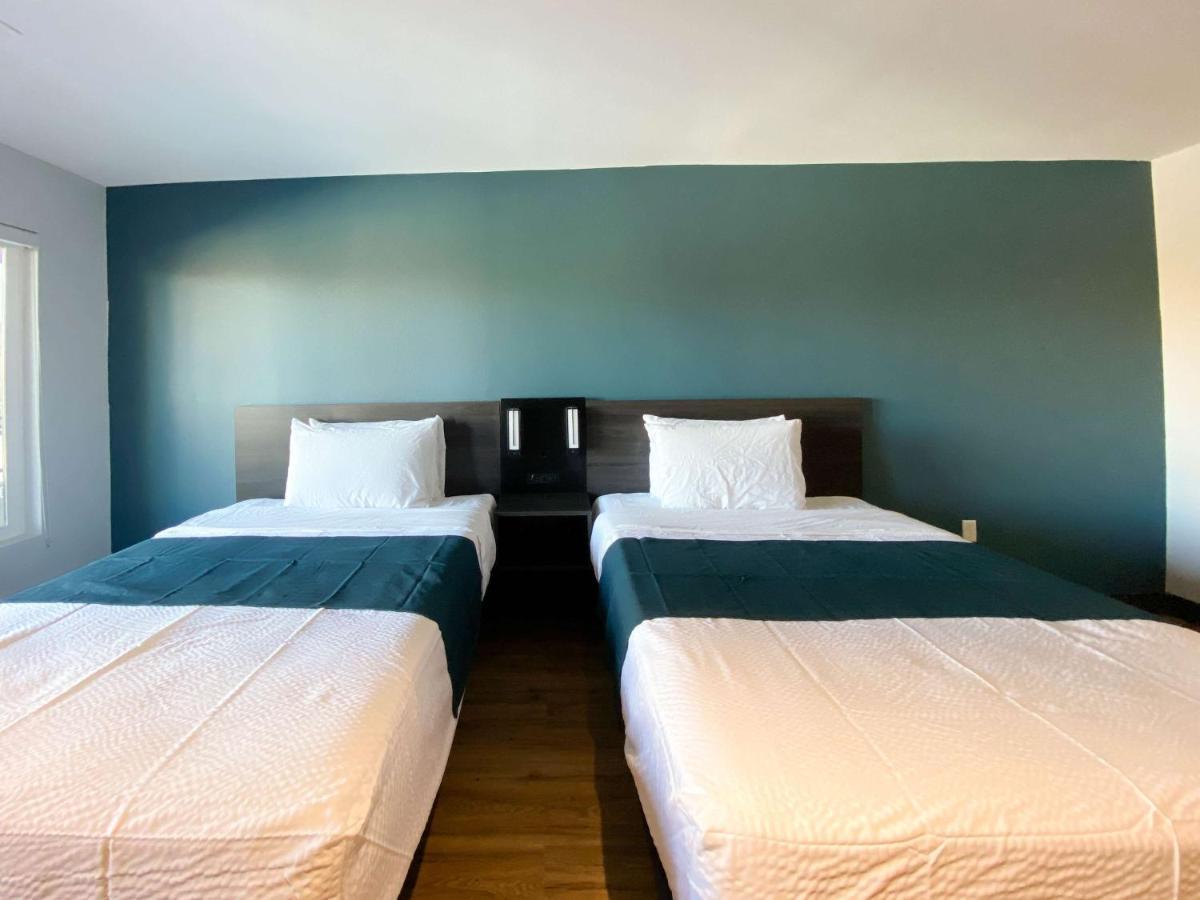 Studio 6 Suites Stockton, Ca Waterfront Екстер'єр фото