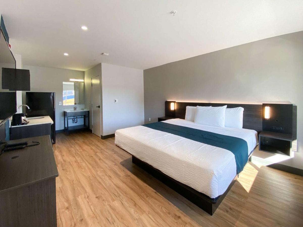 Studio 6 Suites Stockton, Ca Waterfront Екстер'єр фото