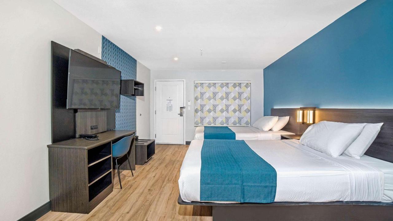 Studio 6 Suites Stockton, Ca Waterfront Екстер'єр фото