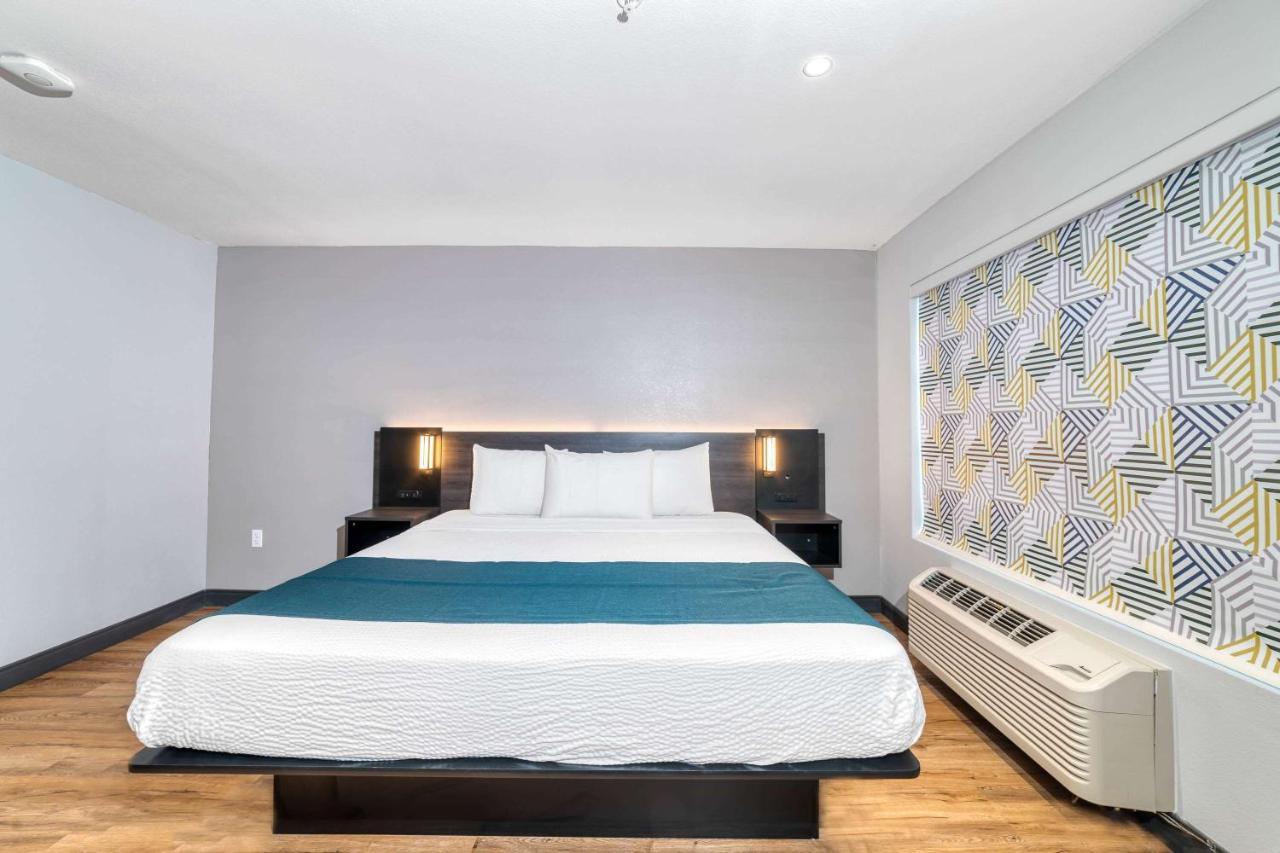Studio 6 Suites Stockton, Ca Waterfront Екстер'єр фото