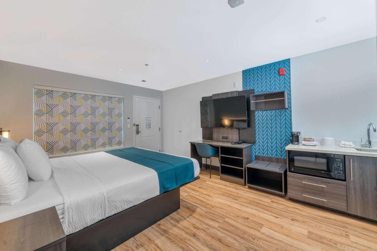 Studio 6 Suites Stockton, Ca Waterfront Екстер'єр фото
