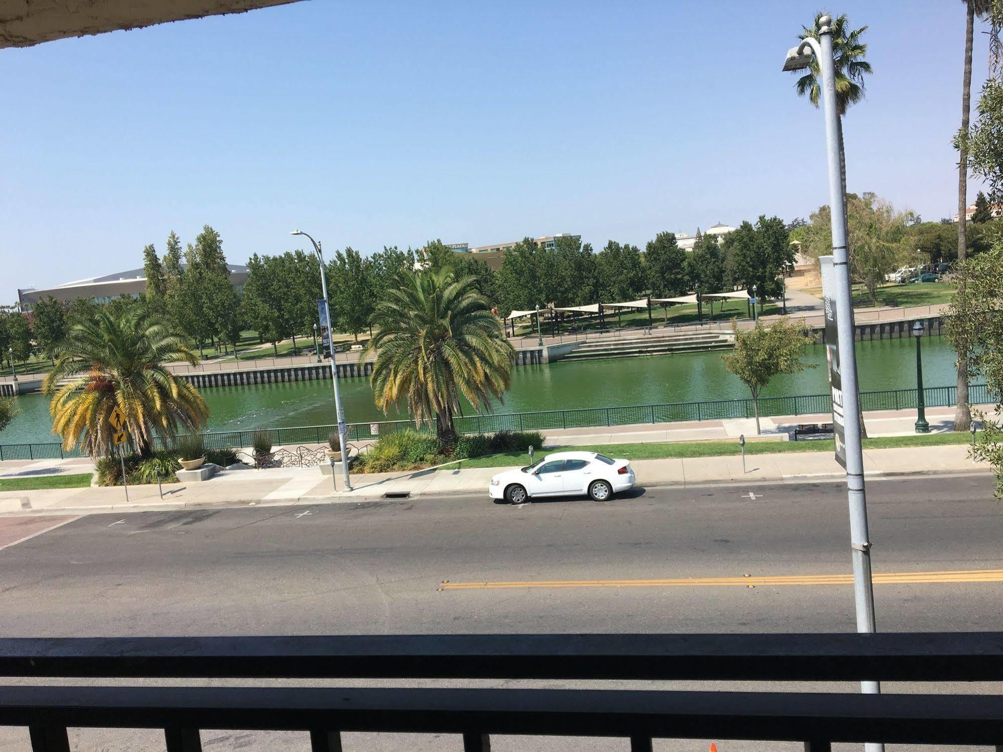 Studio 6 Suites Stockton, Ca Waterfront Екстер'єр фото